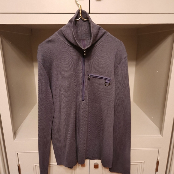 🎇HOST PICK 🎇NWT'S PRADA gorgeous 💙 100% wool sweater/zip pocket..small flaws - Picture 12 of 12